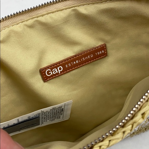 NWT GAP Tan & White Woven Straw Zippered Clutch - Picture 6 of 8